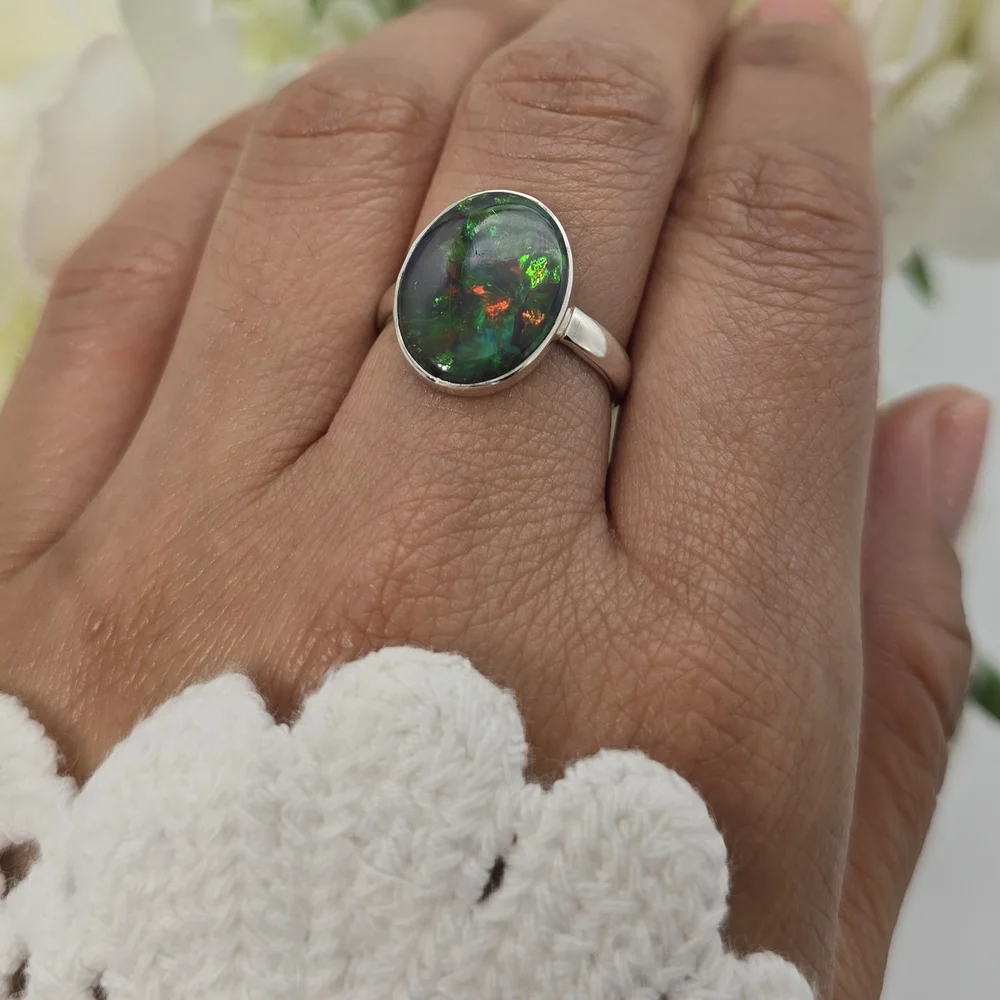 🥰 PRECIOUS OPAL RING - Picture 9 of 15